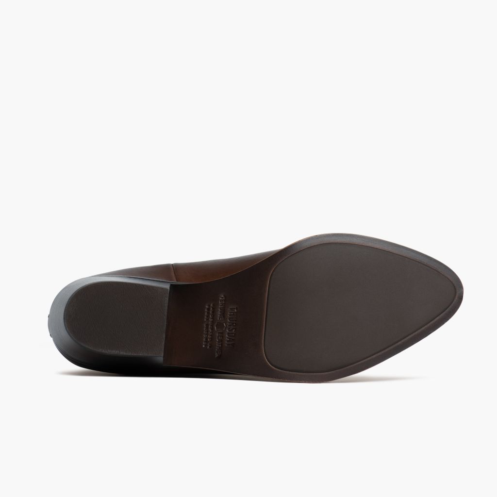 https://cdn.shopify.com/s/files/1/0419/1525/files/1024x1024-Womens-DuchessBootie-Amaretto-120623-Outsole.jpg?v=1702069986