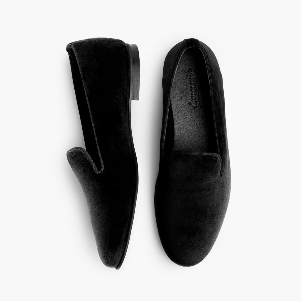 https://cdn.shopify.com/s/files/1/0419/1525/files/1024x1024-Womens-Eden-BlackVelvet-041924-Flaylay1.jpg?v=1715099524