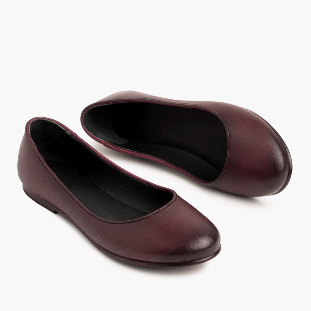 https://cdn.shopify.com/s/files/1/0419/1525/files/1024x1024-Womens-Feliz-Wine-042823-FlatlayAlt.jpg?v=1683573001