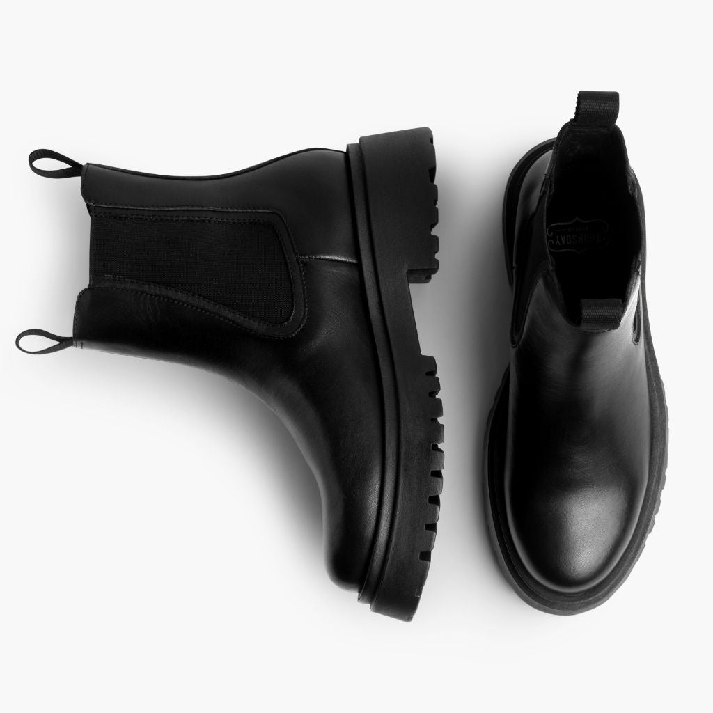 https://cdn.shopify.com/s/files/1/0419/1525/files/1024x1024-Womens-LegendPlatform-Black-101023-Flatlay1.jpg?v=1697491598