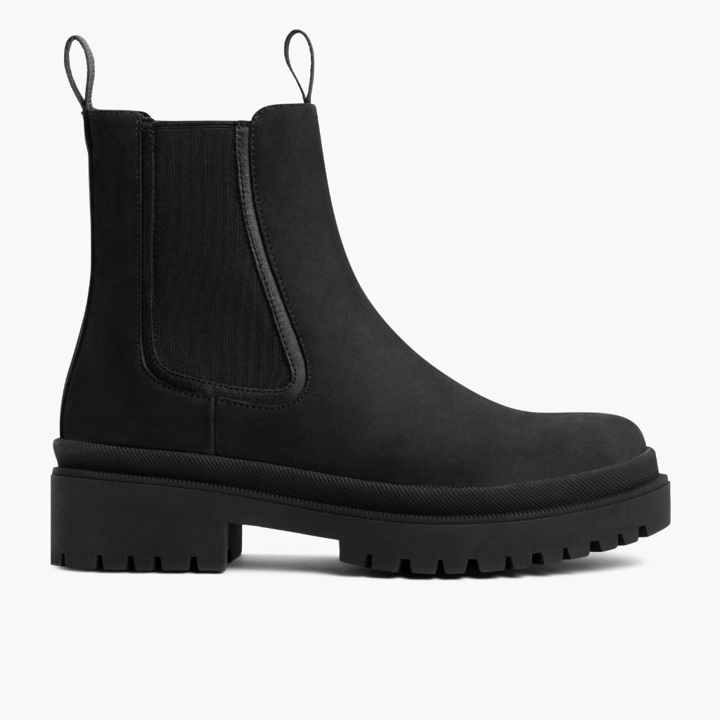 https://cdn.shopify.com/s/files/1/0419/1525/files/1024x1024-Womens-LegendPlatform-BlackMatte-101023-Side.jpg?v=1697490613