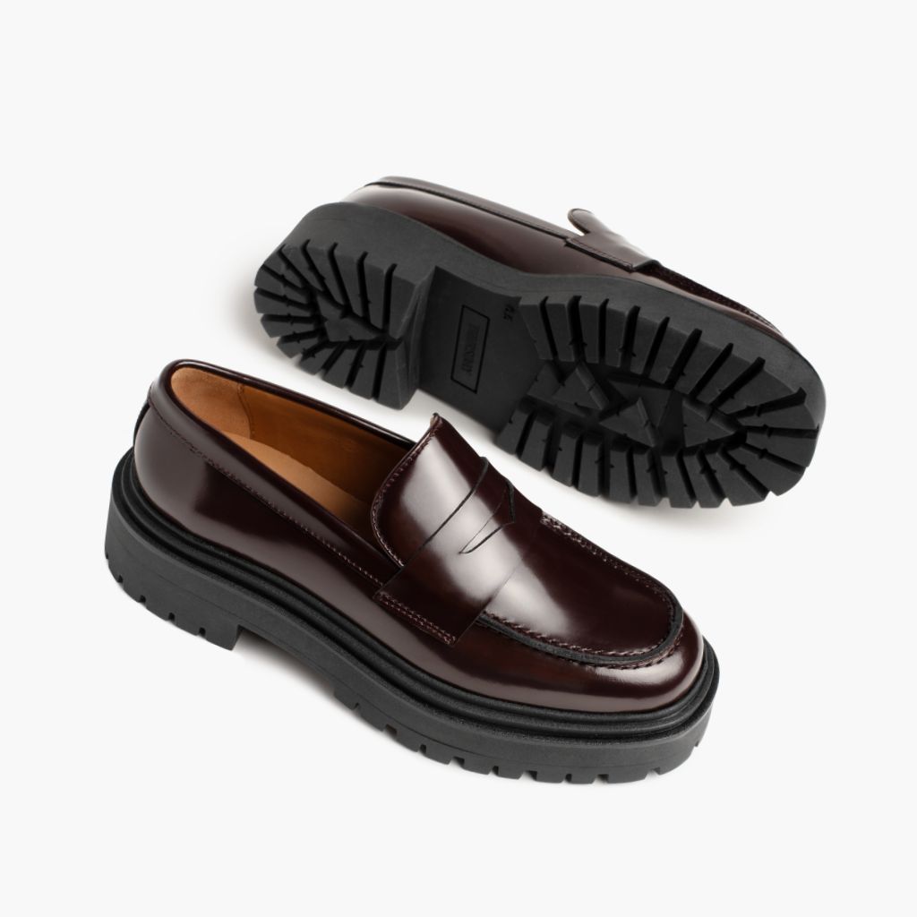 https://cdn.shopify.com/s/files/1/0419/1525/files/1024x1024-Womens-PennyPlatform-Burgundy-051324-FlatlayAlt.jpg?v=1718804676