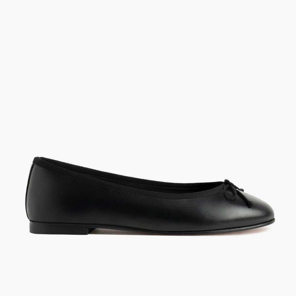 https://cdn.shopify.com/s/files/1/0419/1525/files/1024x1024-Womens-Prima-Black-060123-Side.jpg?v=1687195237