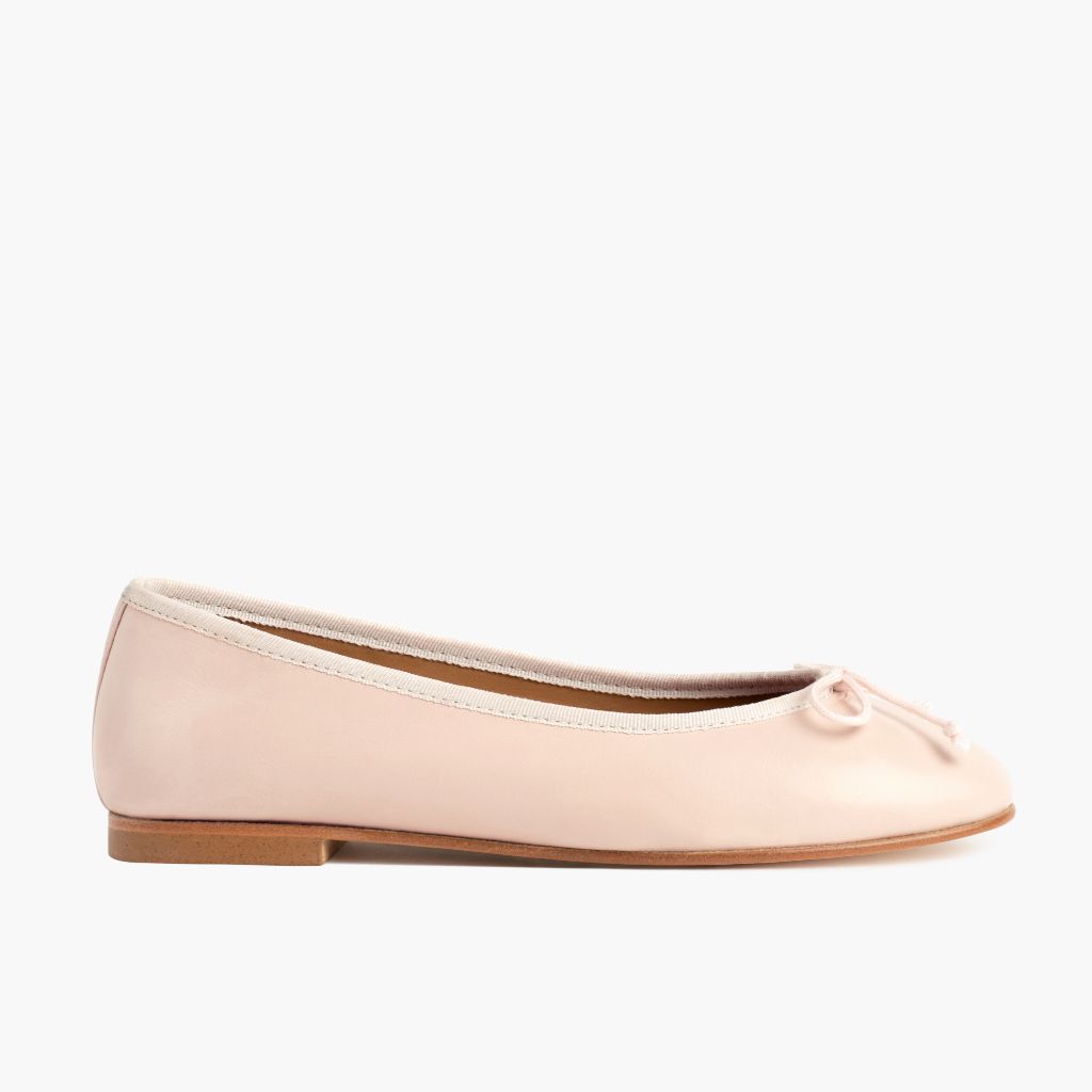 https://cdn.shopify.com/s/files/1/0419/1525/files/1024x1024-Womens-Prima-Blush-060623-Side.jpg?v=1687890860