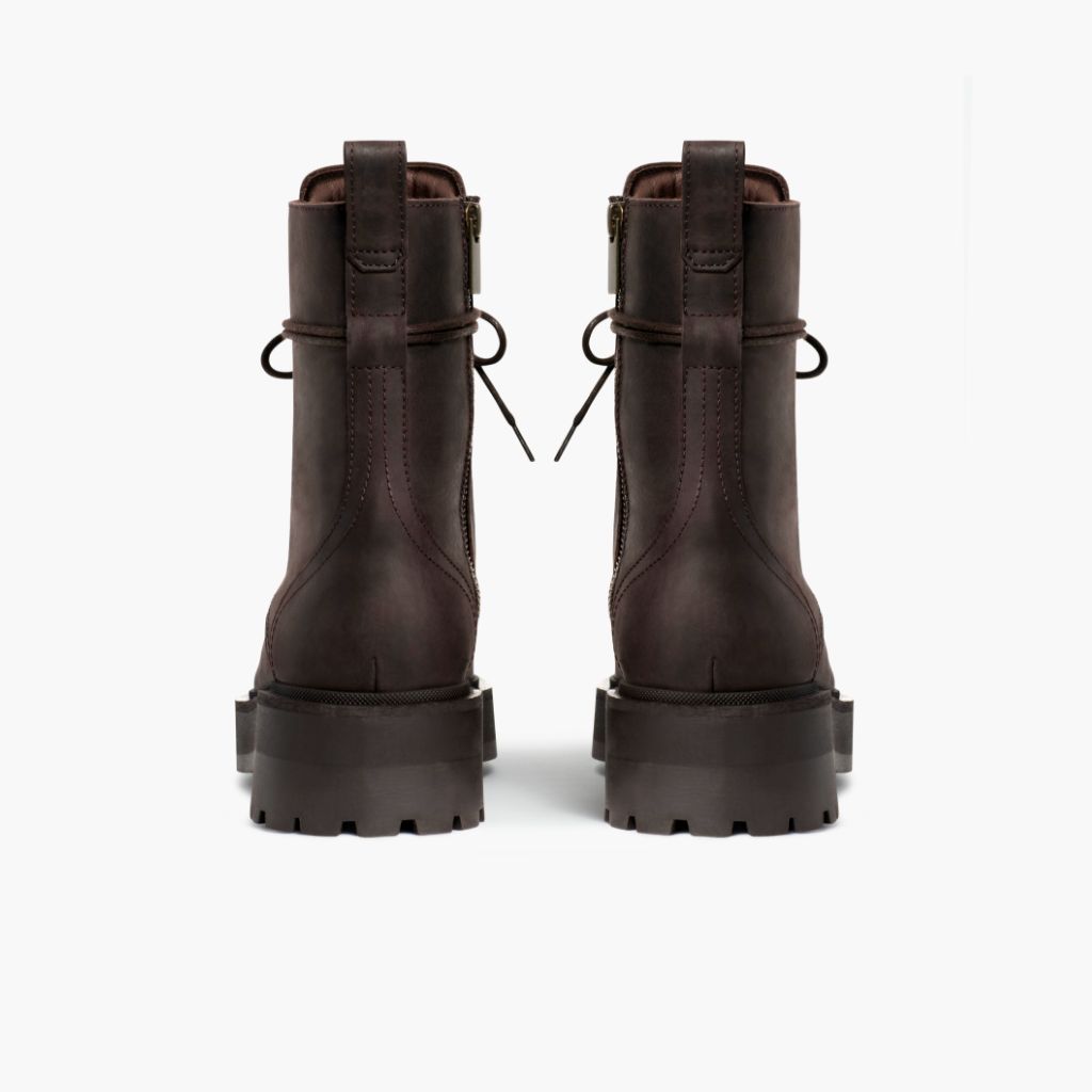 https://cdn.shopify.com/s/files/1/0419/1525/files/1024x1024-Womens-Quest-DarkChocolate-082423-Rear.jpg?v=1693929864
