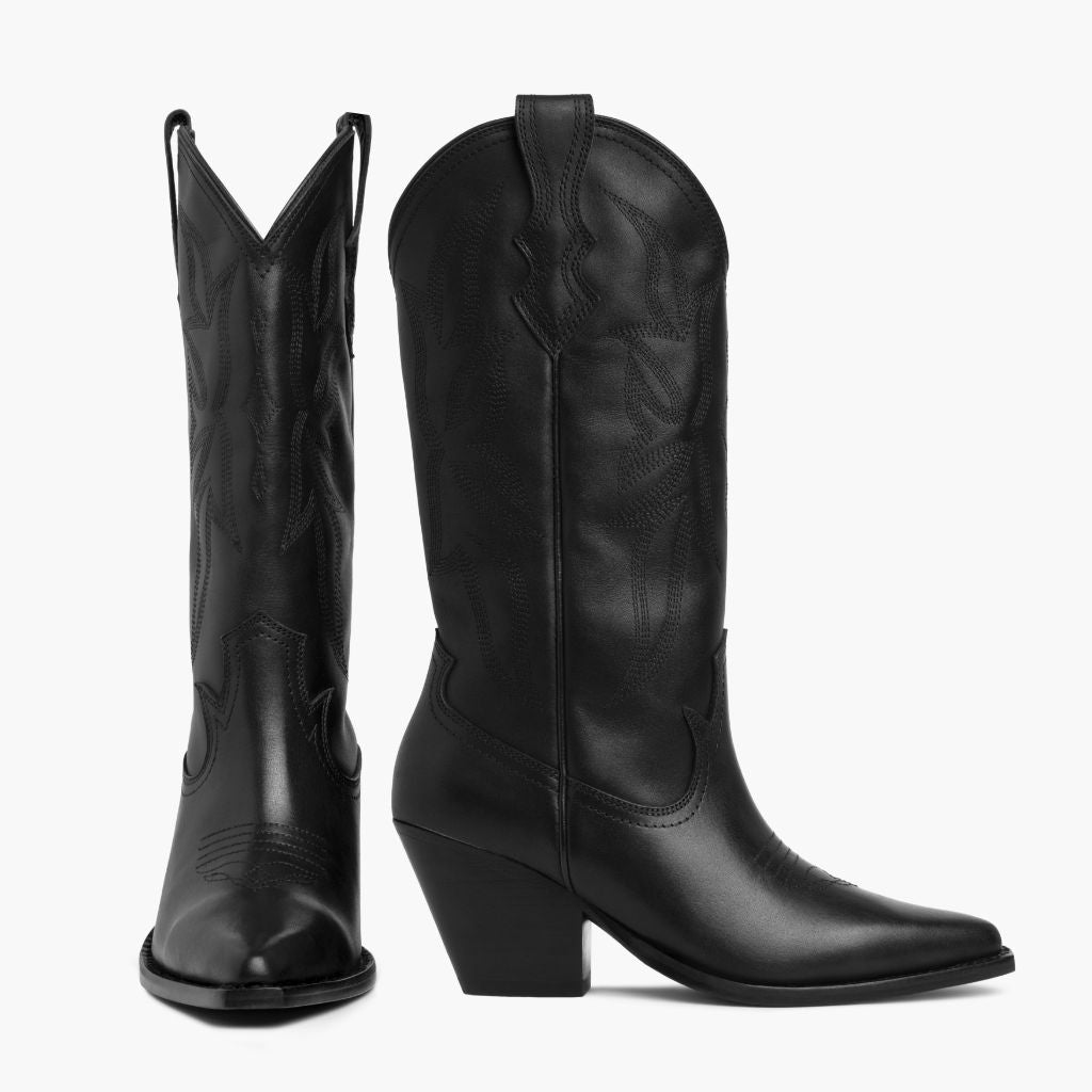 https://cdn.shopify.com/s/files/1/0419/1525/products/1024x1024-Womens-Rodeo-Black-051922-Front_Side.jpg?v=1653426108