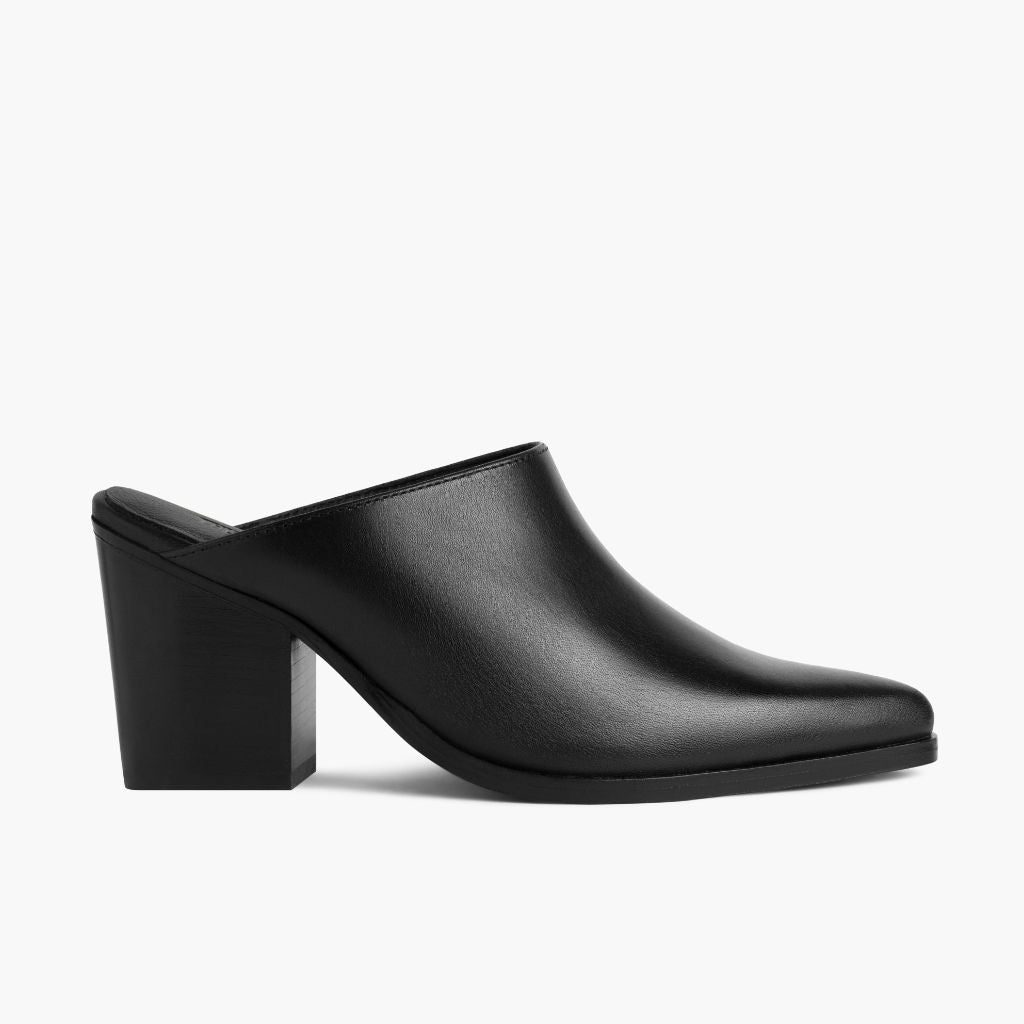 https://cdn.shopify.com/s/files/1/0419/1525/files/1024x1024-Womens-Summer-Black-062123-Side.jpg?v=1690838593