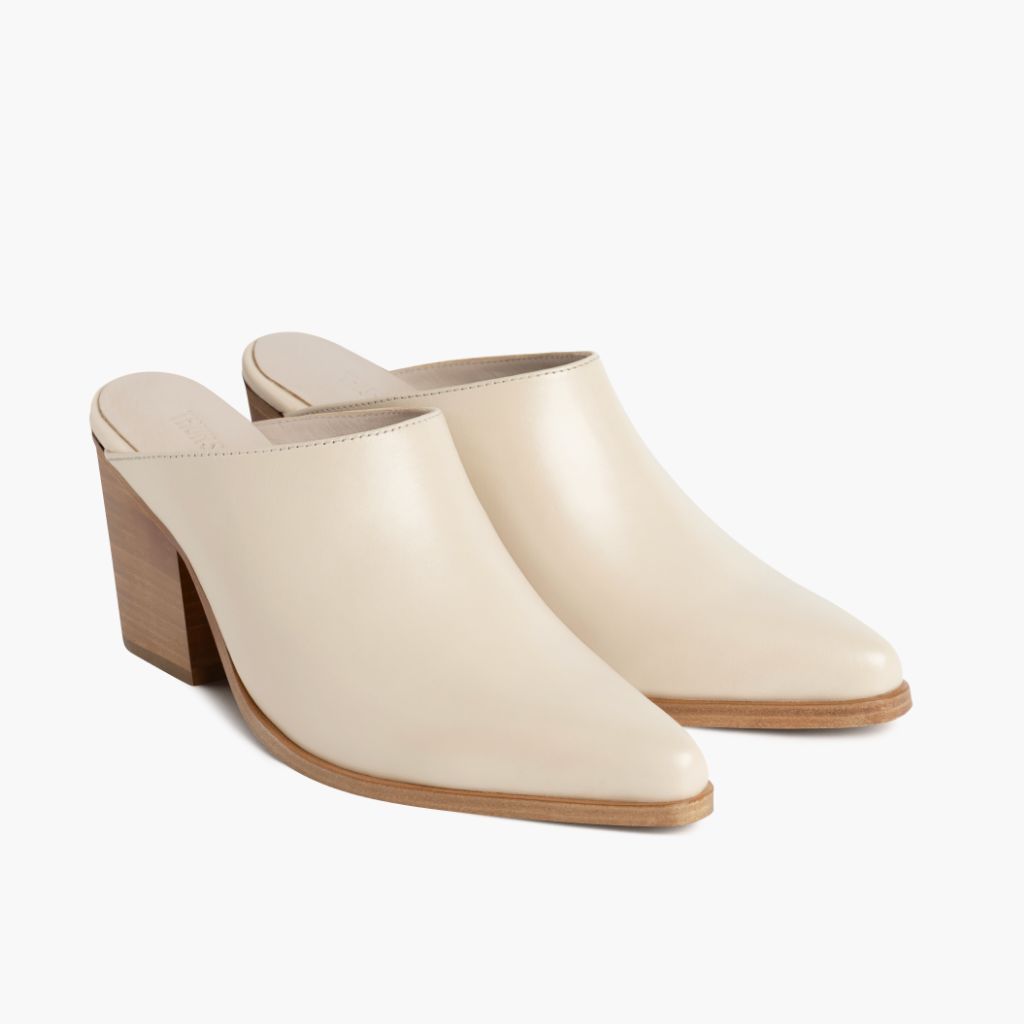 https://cdn.shopify.com/s/files/1/0419/1525/files/1024x1024-Womens-Summer-Ivory-062723-3.4.jpg?v=1690839217