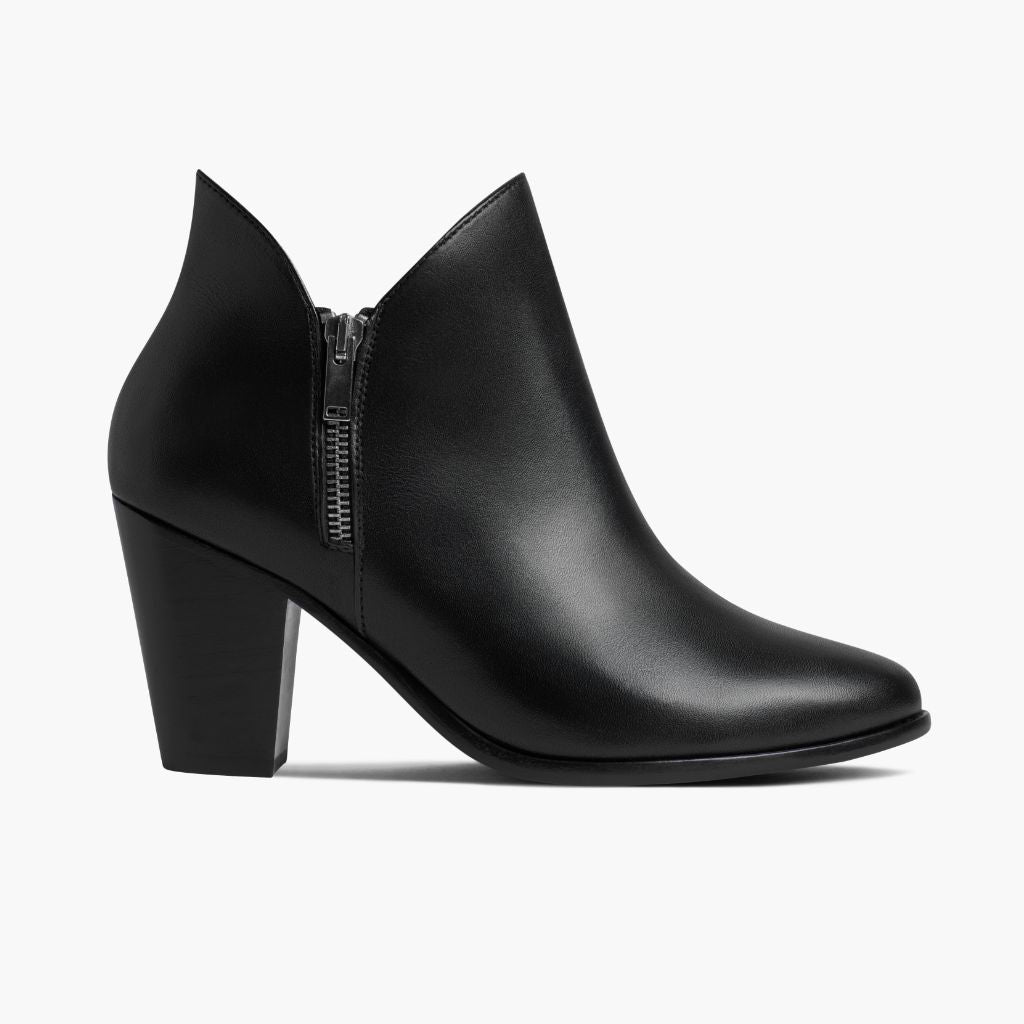 https://cdn.shopify.com/s/files/1/0419/1525/products/1024x1024-Womens-Uptown-Black-091922-SideZip.jpg?v=1664817059