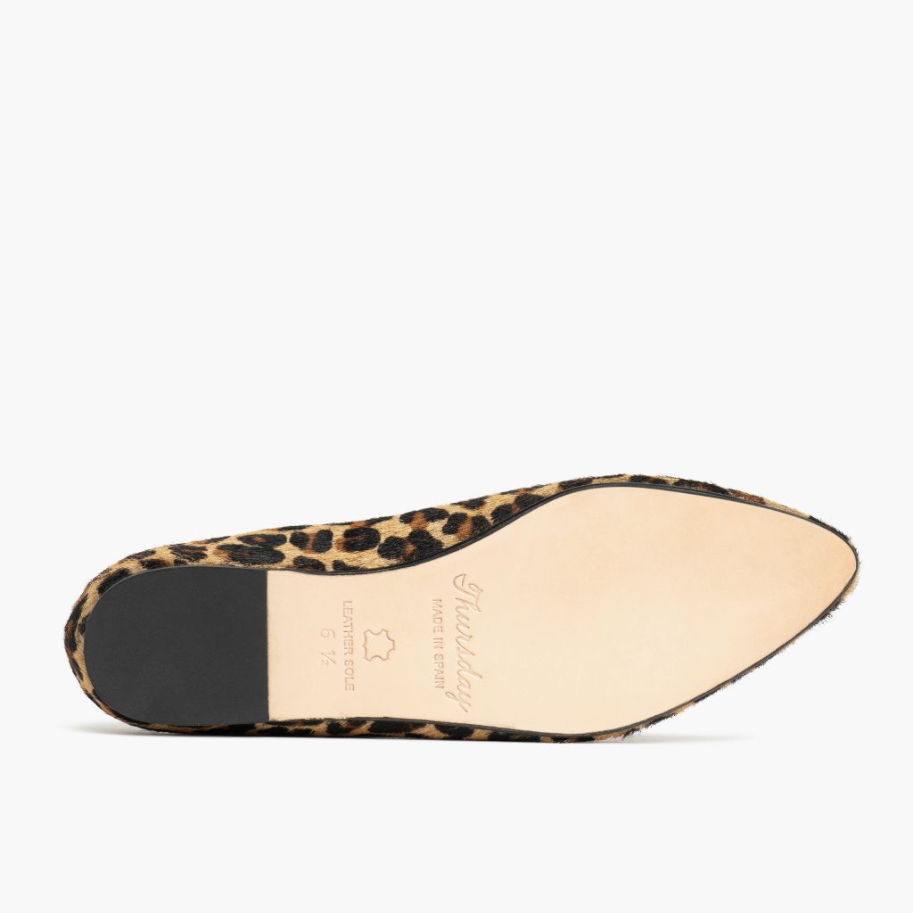 https://cdn.shopify.com/s/files/1/0419/1525/files/1024x1024-Womens-Viva-Leopard-060223-Outsole.jpg?v=1687183912
