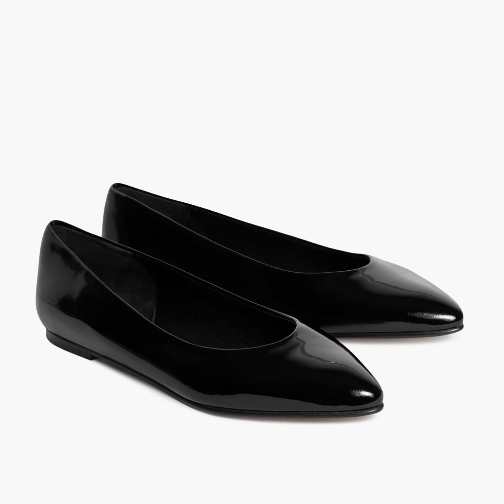 https://cdn.shopify.com/s/files/1/0419/1525/files/1024x1024-Womens-VivaBalletFlat-BlackPatent-050123-3.4.jpg?v=1683580743