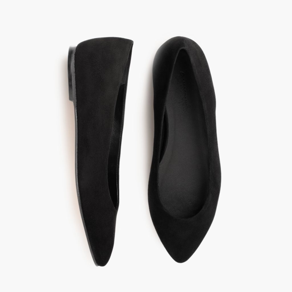 https://cdn.shopify.com/s/files/1/0419/1525/files/1024x1024-Womens-VivaBalletFlat-BlackSuede-050123-Flatlay1.jpg?v=1683579042