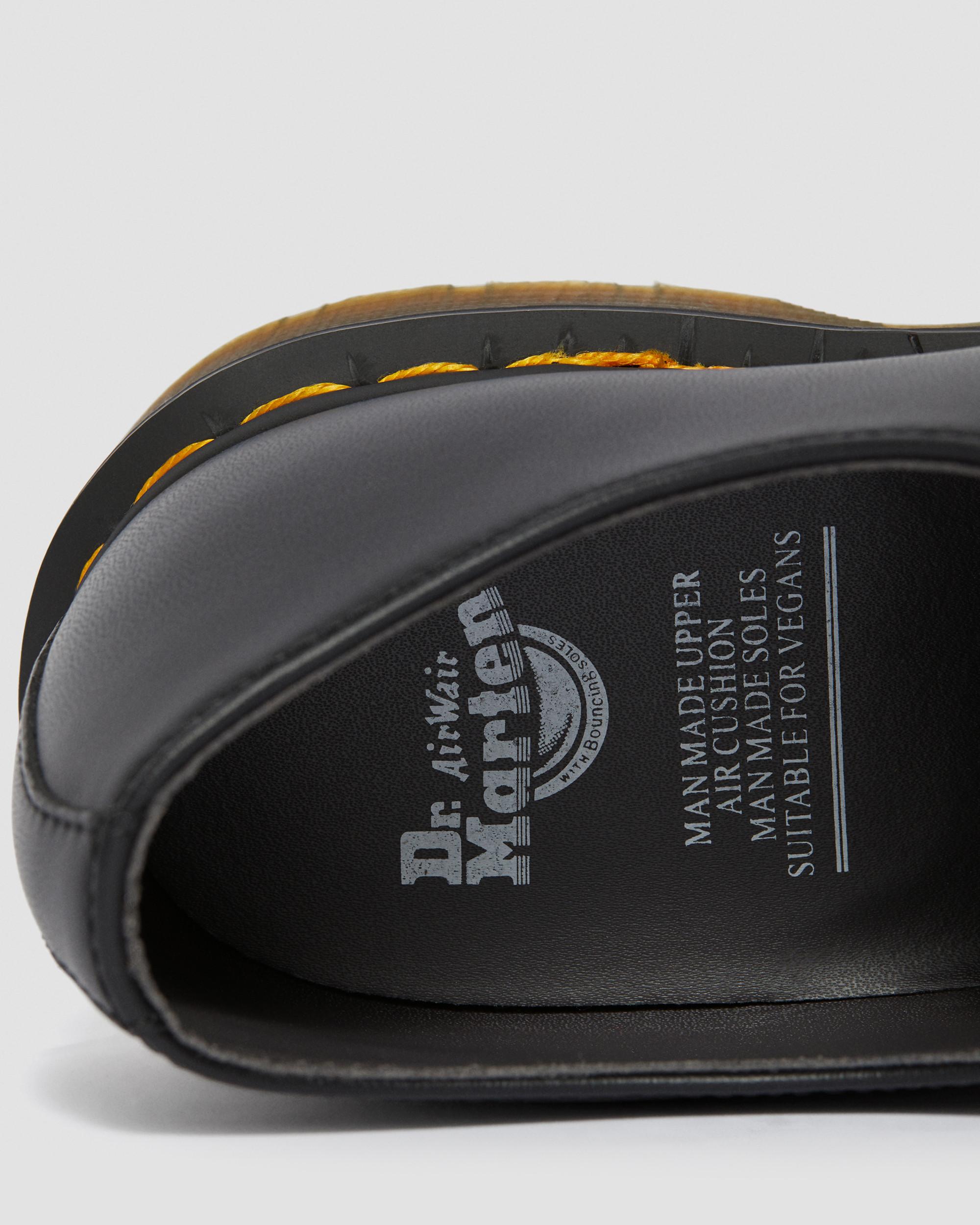 https://cdn.media.amplience.net/i/drmartens/14046001.88.jpg