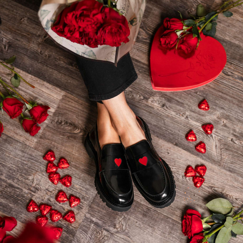 https://cdn.shopify.com/s/files/1/0419/1525/files/2048x2048-Womens-Penny-Love-010324-3.jpg?v=1736792229