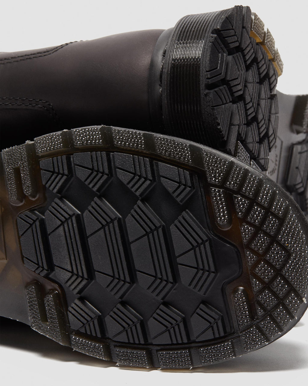 https://cdn.media.amplience.net/i/drmartens/24016001.82.jpg