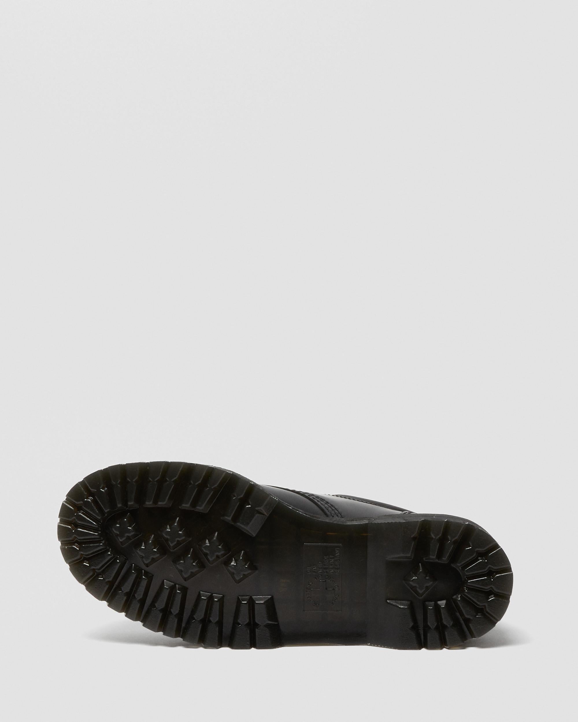 https://cdn.media.amplience.net/i/drmartens/24690001.89.jpg