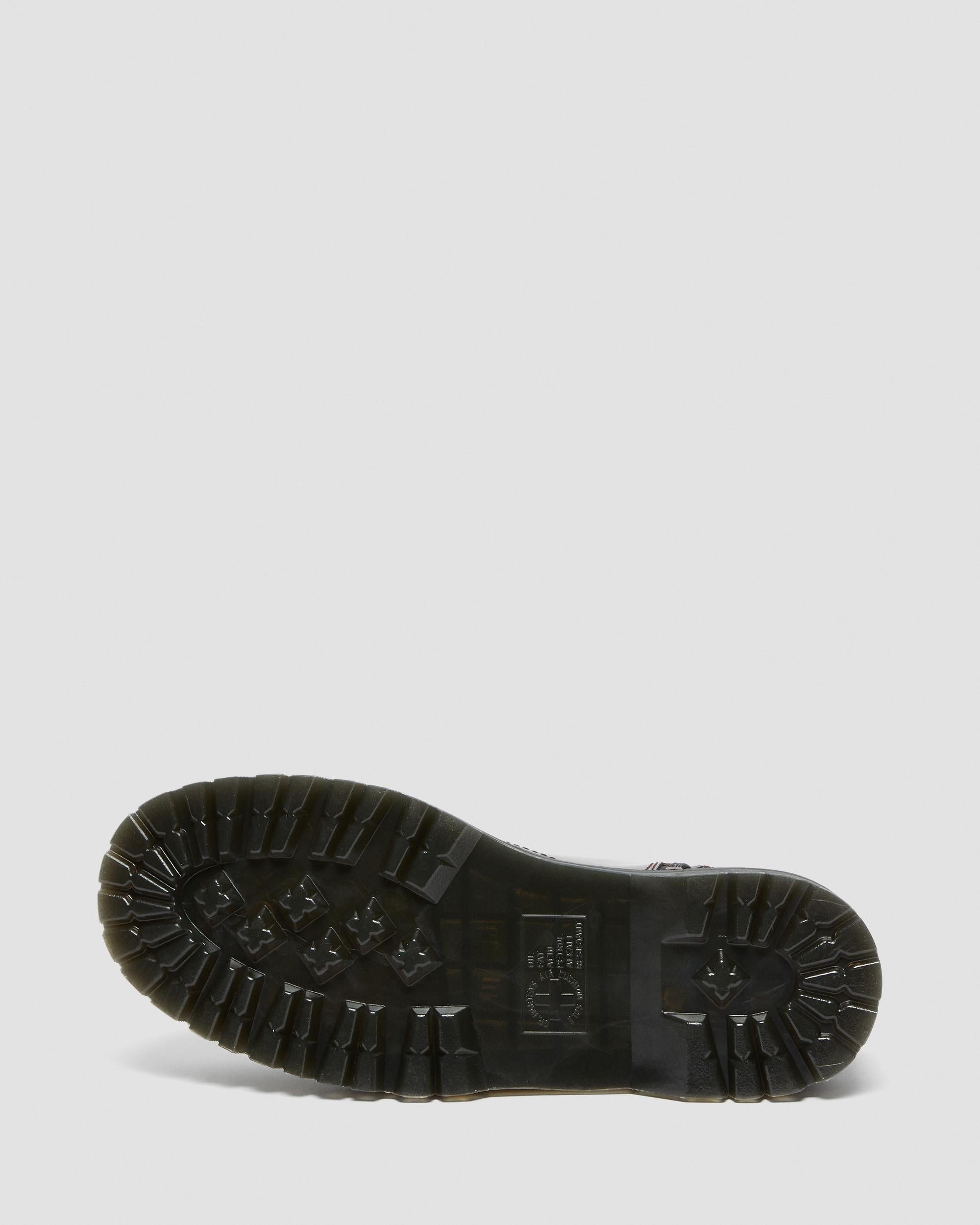 https://cdn.media.amplience.net/i/drmartens/27311626.87.jpg