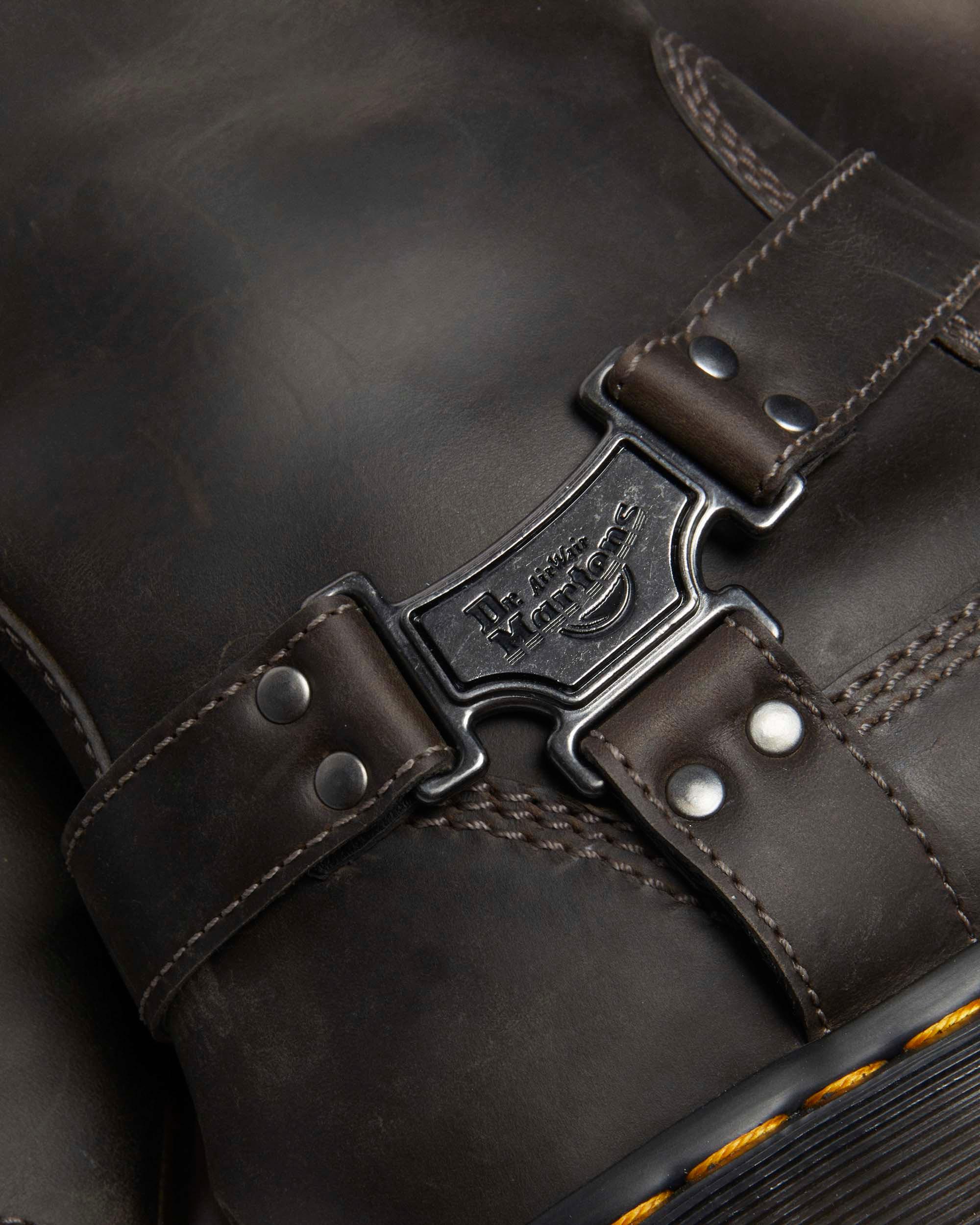 https://cdn.media.amplience.net/i/drmartens/31901057.82.jpg