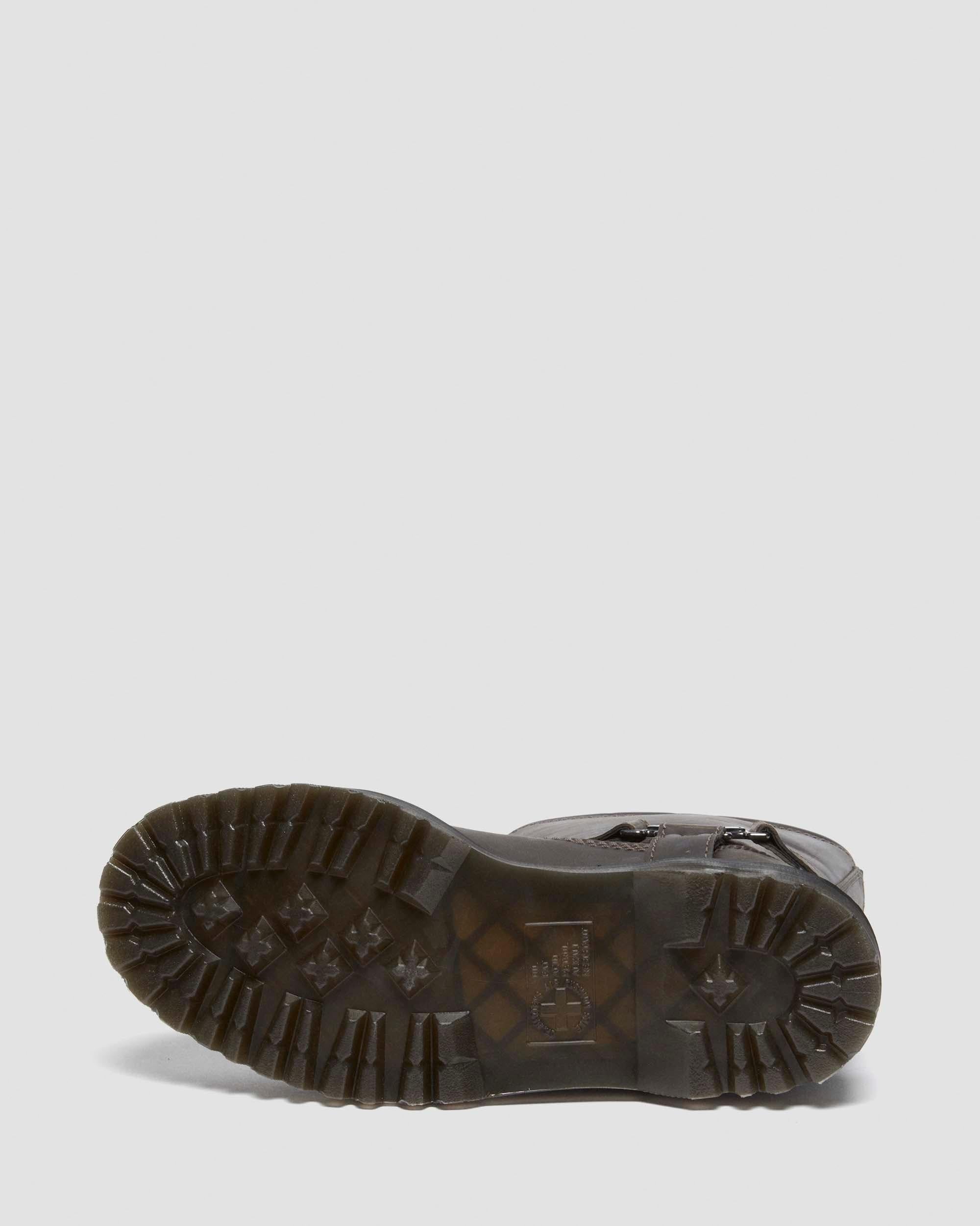 https://cdn.media.amplience.net/i/drmartens/31901057.88.jpg