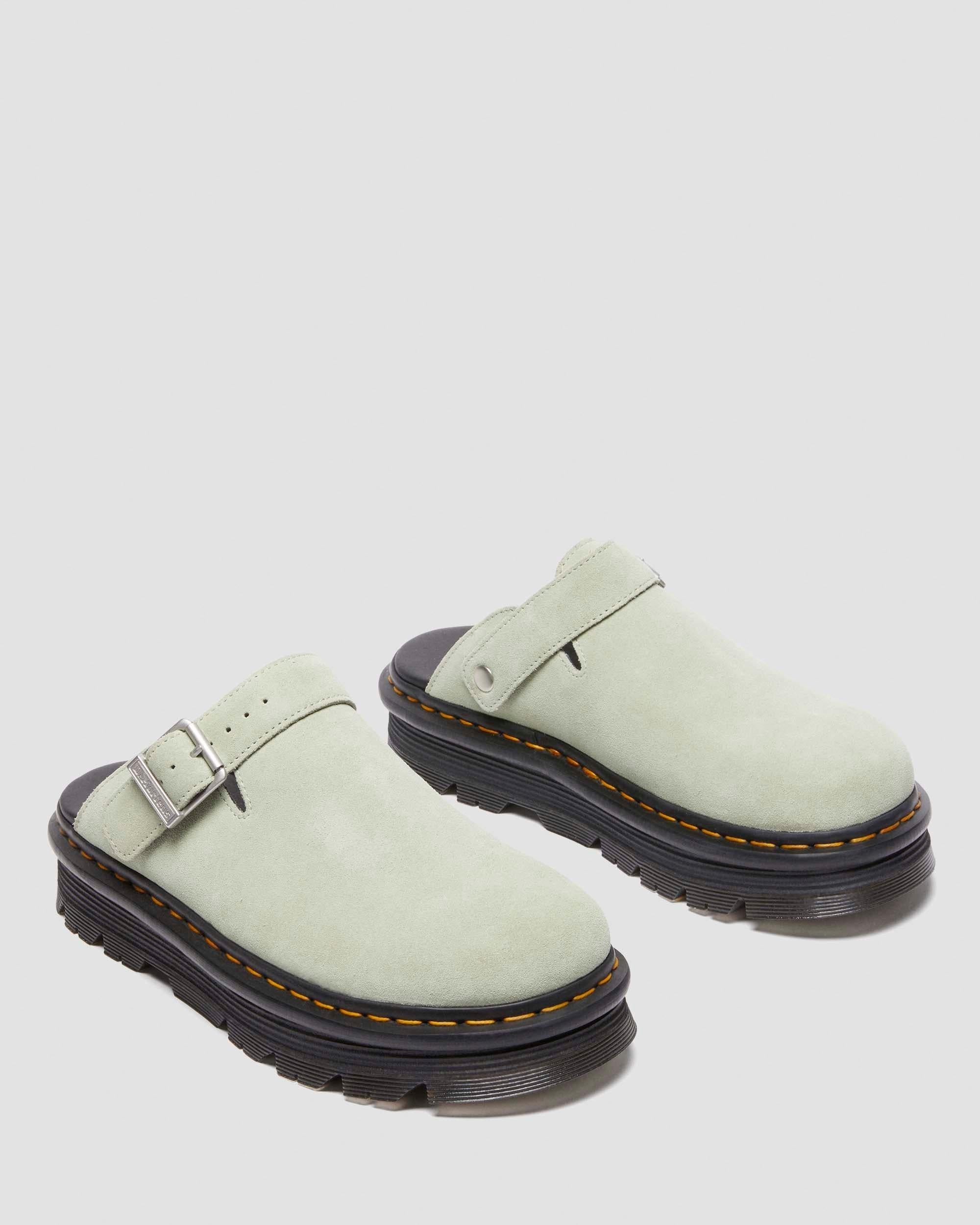 https://cdn.media.amplience.net/i/drmartens/31937300.84.jpg