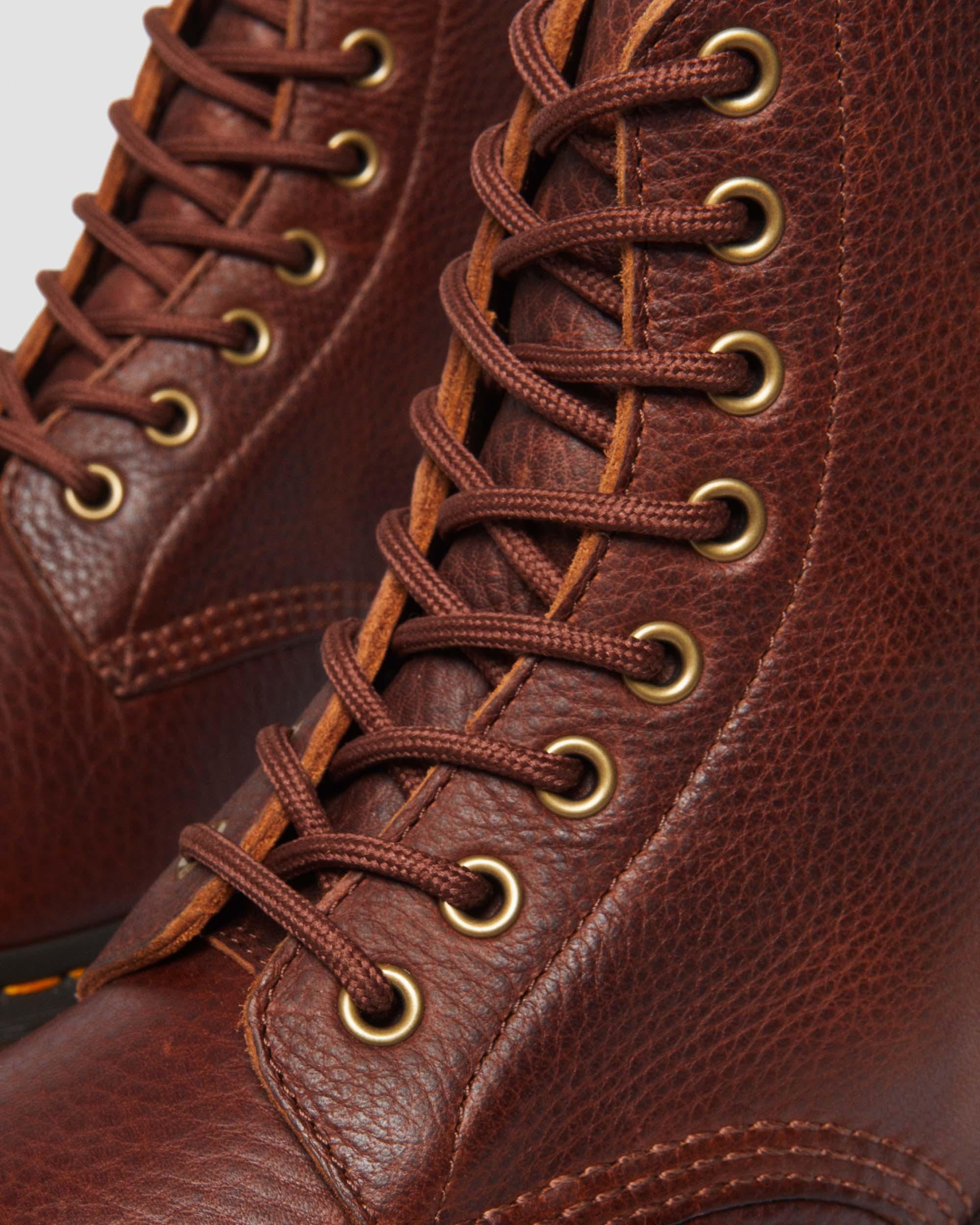 https://cdn.media.amplience.net/i/drmartens/31976253.82.jpg