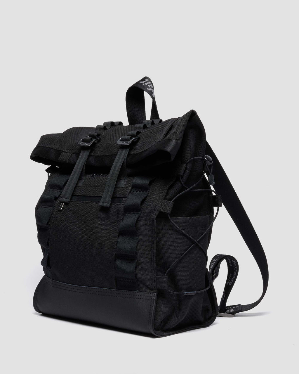 https://cdn.media.amplience.net/i/drmartens/41763001.85.jpg