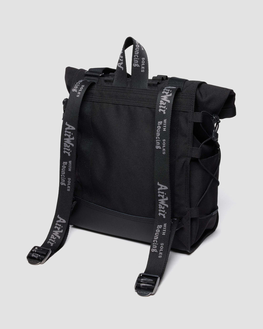 https://cdn.media.amplience.net/i/drmartens/41763001.87.jpg
