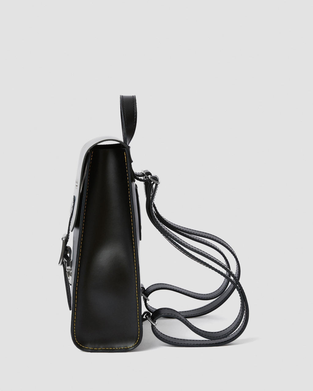 https://cdn.media.amplience.net/i/drmartens/AB101001.83.jpg