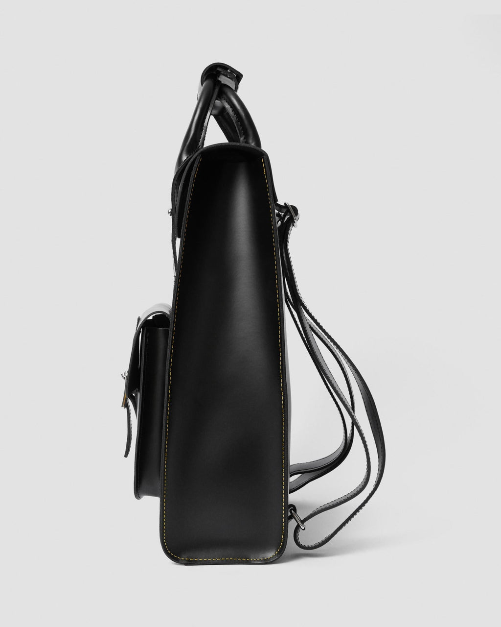 https://cdn.media.amplience.net/i/drmartens/AC989003.83.jpg