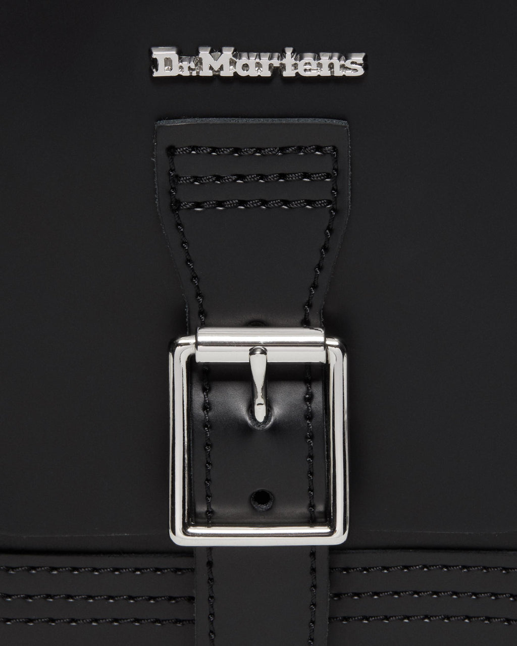https://cdn.media.amplience.net/i/drmartens/AD055001.84.jpg